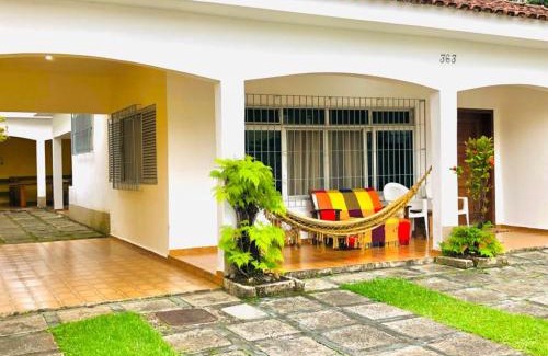 Centro House | Casa Térrea Espaçosa Centro , Bertioga-Pertinho da Praia