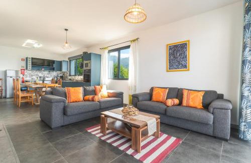 Estreito da Calheta Apartment | Casa Teixeira by Atlantic Holiday