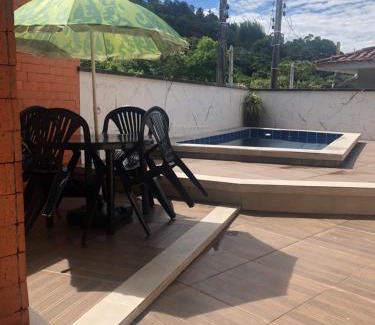 Governador Celso Ramos House | Casa temporada com Piscina