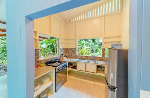 Puerto Viejo de Talamanca Villa | Casa Theia - Comfort cabin, Caribbean jungle beach