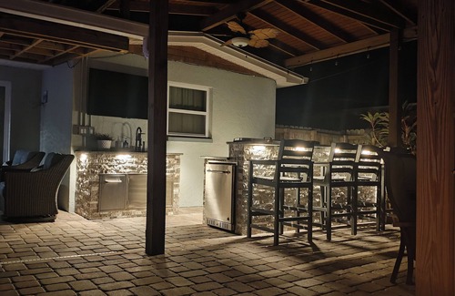 Merritt Island House | Casa Tipica! 4-bedroom tropical oasis in Merritt Island with heated pool