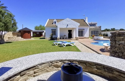 Zahora Villa | Casa Trafalgar - Four Bedroom Villa, Sleeps 12
