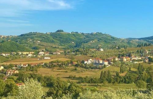 Quarrata Apartment | Casa tranquilla colonica toscana vicino a Firenze