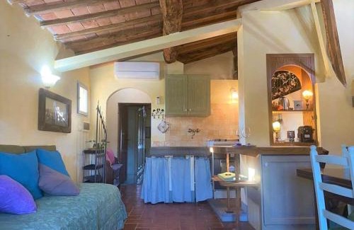 Quarrata Apartment | Casa tranquilla colonica toscana vicino a Firenze