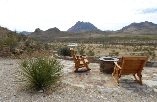 Alpine House | Casa Tranquilla: Scenic Solar and Wind Powered Home