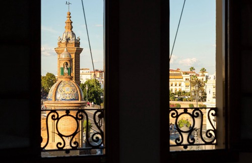 Triana House | Casa Trianamirador. River and Cathedral views