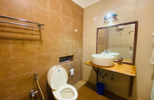 Dona Paula Hotel | Casa Tropicana