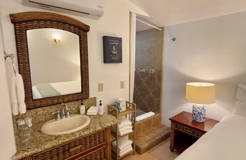 San Clemente Hotel | Casa Tropicana