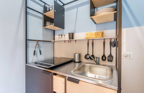 Flaminio Apartment | Casa Tudor, Charmy British Eccentric Flat