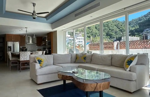 Benito Juarez Condo | Casa V Estrella 401. Relax and be inspired
