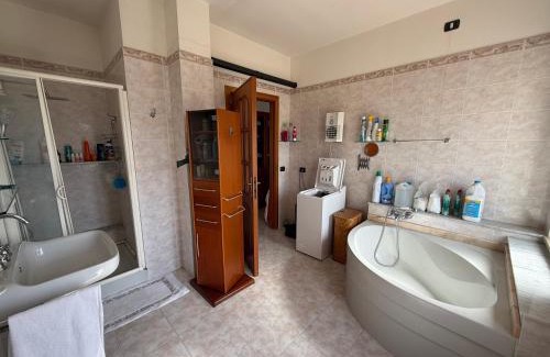 Carbonia House | Casa Vacanze Anita