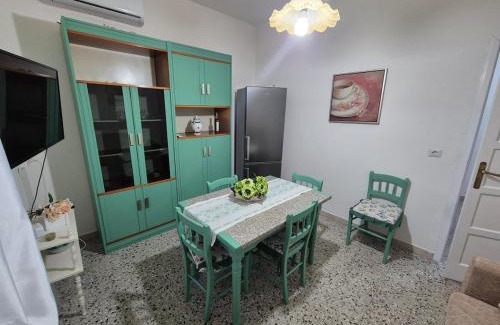 Carbonia House | Casa Vacanze Fiori di Lina
