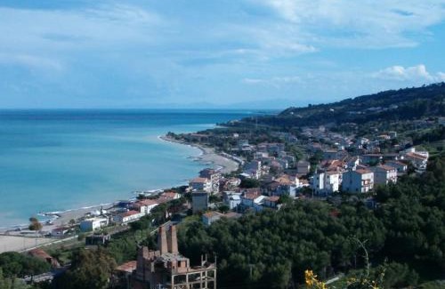 Montegiordano House | Casa Vacanze Il Paese Dipinto