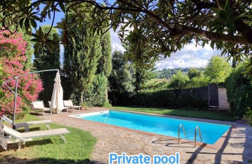San Gimignano Villa | Casa Vacanze in campagna con piscina e giardino privati