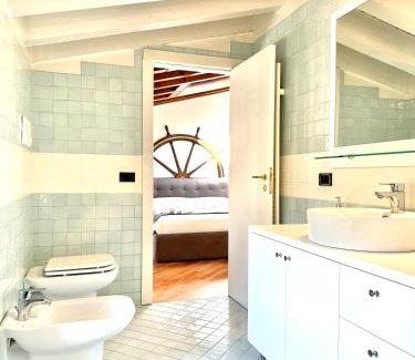 Desenzano del Garda City Centre Apartment | Casa Vacanze Rachele