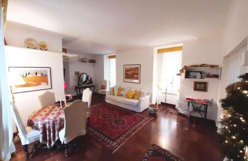 San Ferdinando Apartment | Casa Vacanze Pizzofalcone 41b