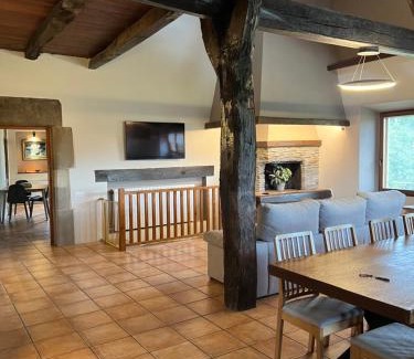 L'Esquirol House | Casa Vella del Cuní