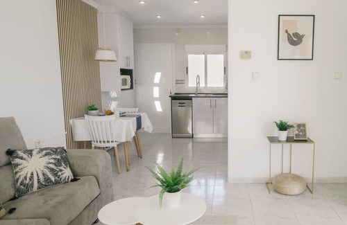 Vinaros House | Casa Vesalia a 1a línea de mar con A/A y Wi-Fi.