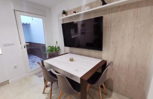Old Town Apartment | Casa Viento de Levante
