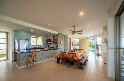 Tubara Villa | Casa Villa La Bohemia, in the mountains facing the sea