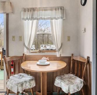 Russell House | Casa Villa Park 91