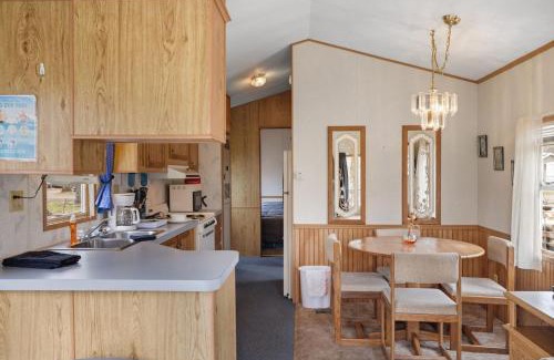 Russell House | Casa Villa Park