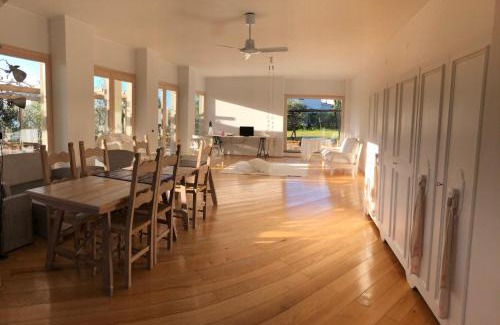 Sarroch Apartment | Casa Viola, splendido soggiorno sul mare