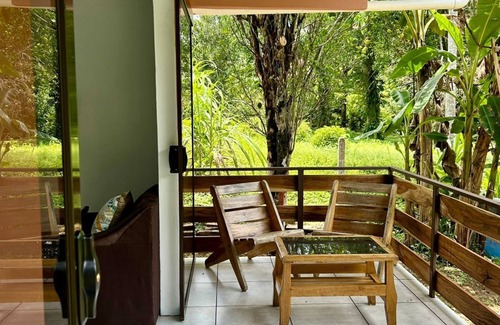 Cahuita House | Casa Violeta Cahuita 5 minutes from Cahuit National Park.