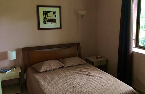 Esterillos House | Casa Vista Pacifico, great view ,three minute walk to the beach and restaurants