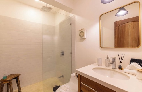 Nosara Bed & Breakfast | Casa Vitality - Suite Papaya, Casa Vitality - Suite Papaya - 4 Min Walk to the Beach