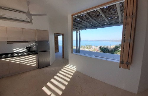La Manzanilla House | Casa Wahapin's top floor ocean view 2 Bedroom Bungalow