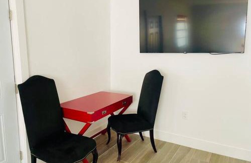 Wynwood Art District House | Casa Wynwood 4BR 2BTH