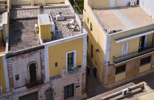 Montalbano Apartment | Casa Zizzi: intimate stay in Itria Valley