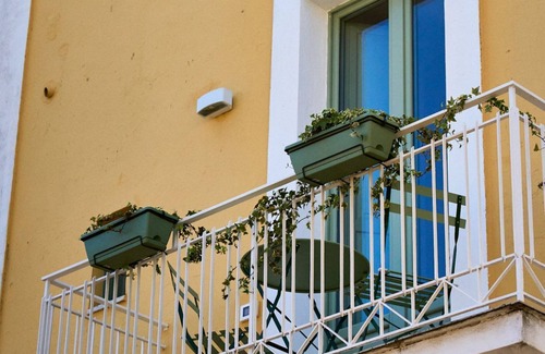 Montalbano Apartment | Casa Zizzi: intimate stay in Itria Valley