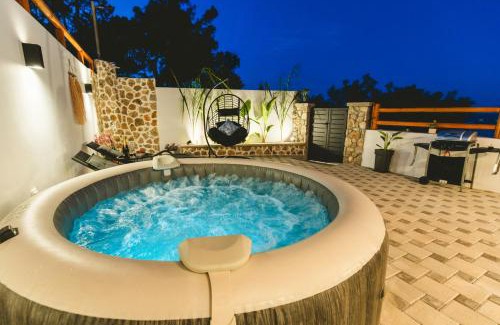 Stegna House | Casa Zoe Luxurious Retreat