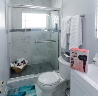 Cutler Bay House | CasaBay 4 Bed 2 Bath House Ultimate Backyard Fun