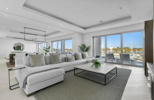 Palm Cay Apartment | Casablanca Bahamas- New Luxury Waterfront Condo, Palm Cay, The Bahamas