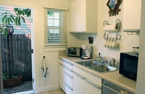 The Meadows House | ~ CASABLANCA GRANDE ~ Old Town quiet duplex with pool, hot tub, and parking!