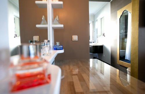 Forstern Apartment | CasaKarita