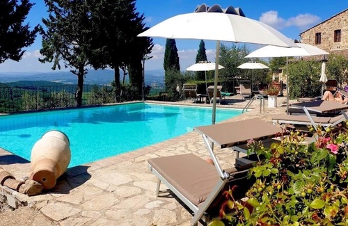 Castellina in Chianti Villa | Casale Bellavista In Castellina in Chianti, Tuscany
