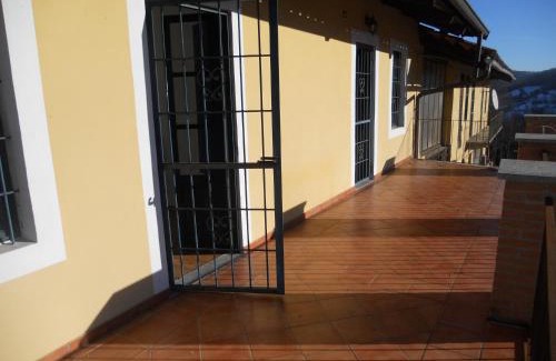 Casalborgone House | Casale immerso nel bosco a Casalborgone con piscina all'aperto