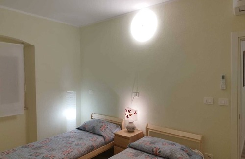 Rezza Apartment | CasAmare Blackboard