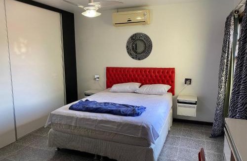 Balneario Remanso House | Casarão do Bosque a 200 m da praia | ROUR218