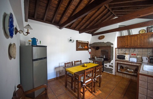 Capelo Cottage | Casas do Capelo - Typically Azorean