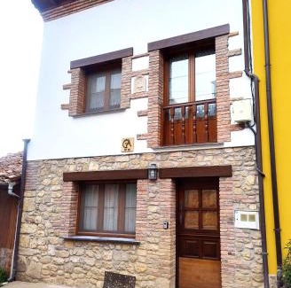 Intriago House | CASAS RURALES La CASINA