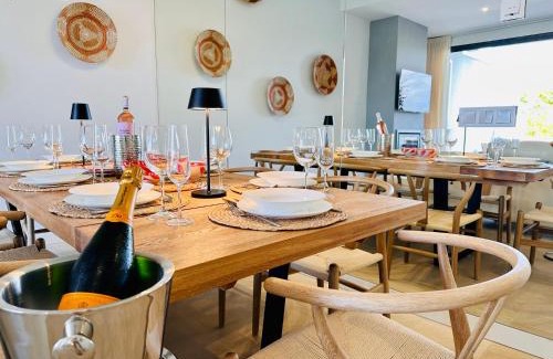 San Roque Villa | CasaSotoPolo, Sotogrande, sleeps 8, private rooftop pool, easy free parking