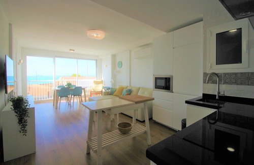 Vista Hermosa Apartment | CasaTuris Urb. La Marina a few meters from the Postiguet Beach