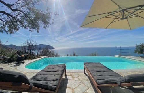 Pieve Ligure Apartment | CasaViva - Ampio Trilocale vista mare con piscina - Pieve Alta