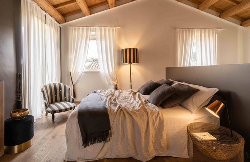 Ostra Vetere Bed & Breakfast | CasaVostra - Ambience Suites