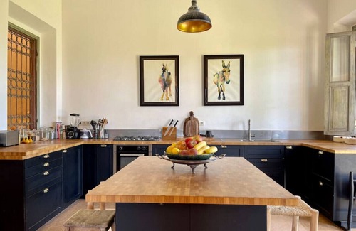 Tameslouht Villa | Casbah style, partial A/C, huge pool and garden